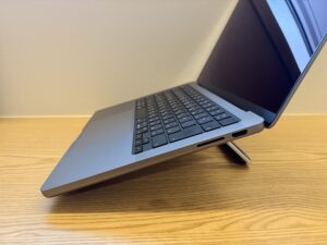 Amazonベーシック ノートパソコン用スタンド